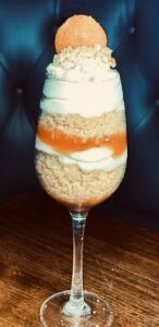 Dessert “Bar” Banana & Carmel Cake